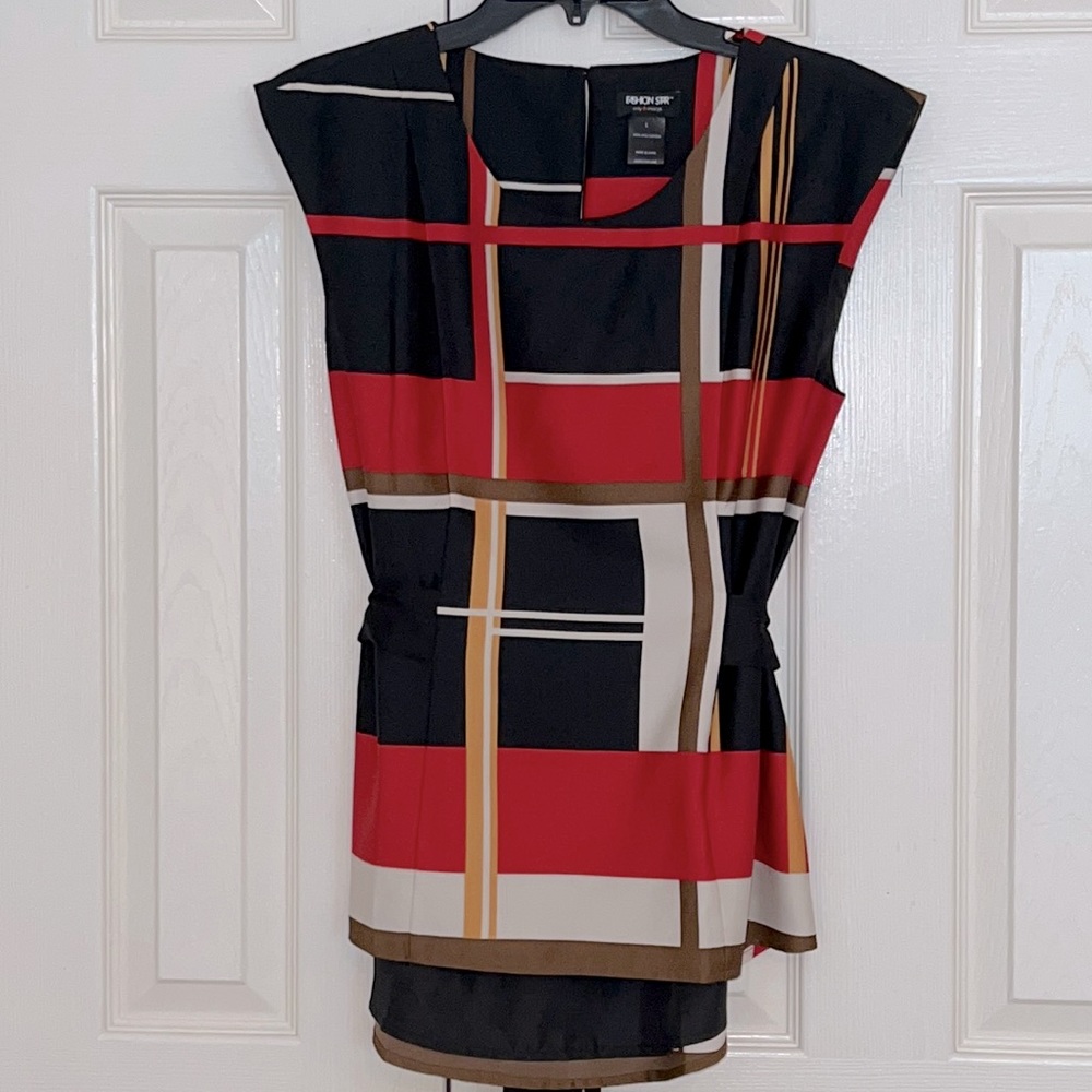 NWOT - Fashion Star for Macy’s multi color                top